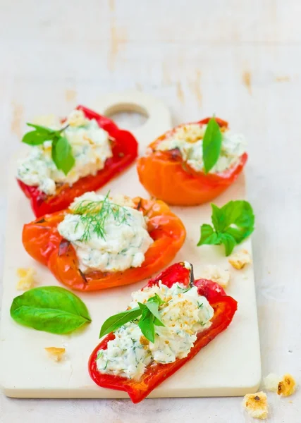 Baked pepperwith goat cheese — Stock Photo, Image
