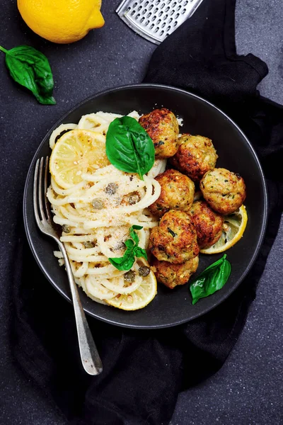 Bucatini Chicken Polpette Parmesan Style Rustic Selective Focus — Stock Photo, Image