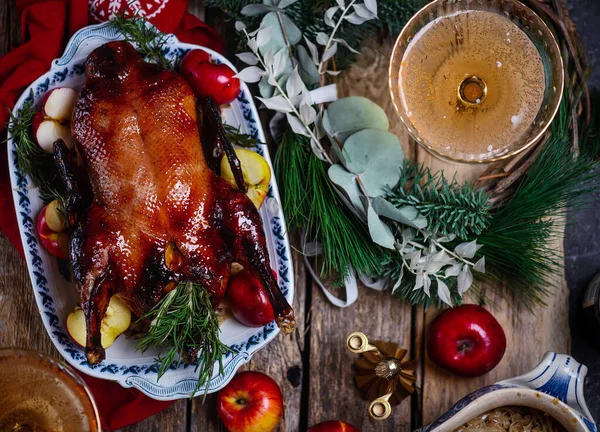 Canard Cuit Aux Pommes Choucroute Style Rustic Selective Focus — Photo