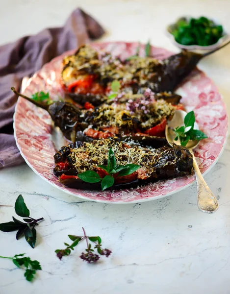 Gevulde Aubergine Met Lamb Style Rustic Selectieve Focus — Stockfoto