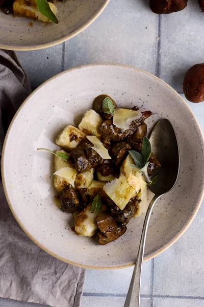 Gnocchi Med Vilda Mushrooms Style Rustic Selective Fokus — Stockfoto