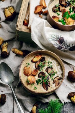 .style vintage odaklı mantar turtası.