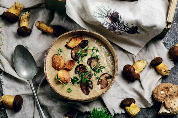 Tarte Aux Champignons Avec Champignon Sauvage Style Vintage Selective Focus — Photo