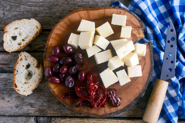Cheese Cut Board Style Rustic Consitive Focus — 스톡 사진