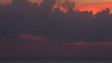 Sunset beach zaman atlamalı.
