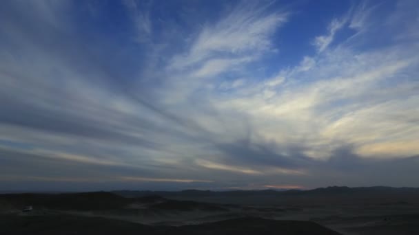 Закат на пляже . — стоковое видео