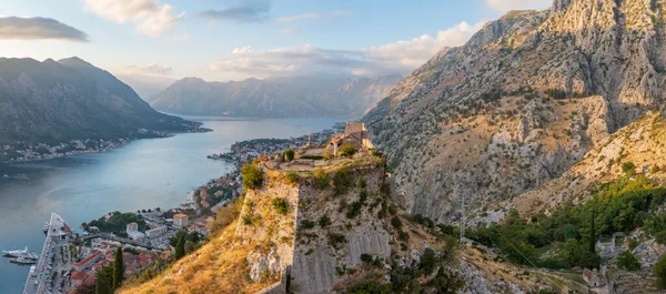 Vista Sul Tramonto Cima Alla Fortezza Castello San Giovanni Città — Foto Stock