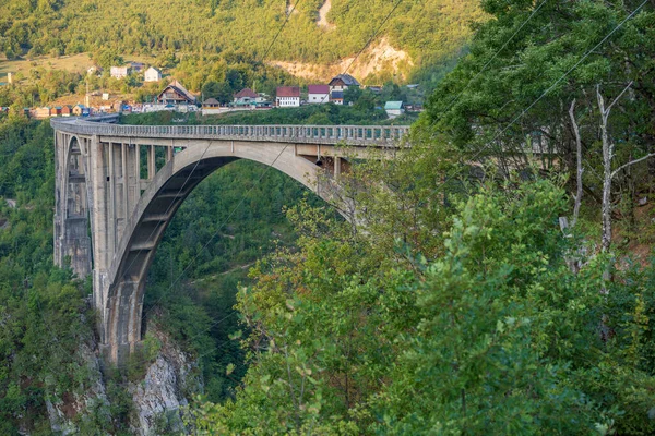 黑山Tara River Canyon的Djurdjevic桥 空中景观 — 图库照片