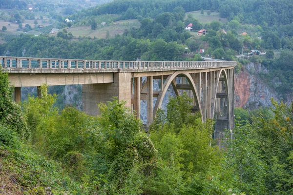 黑山Tara River Canyon的Djurdjevic桥 空中景观 — 图库照片
