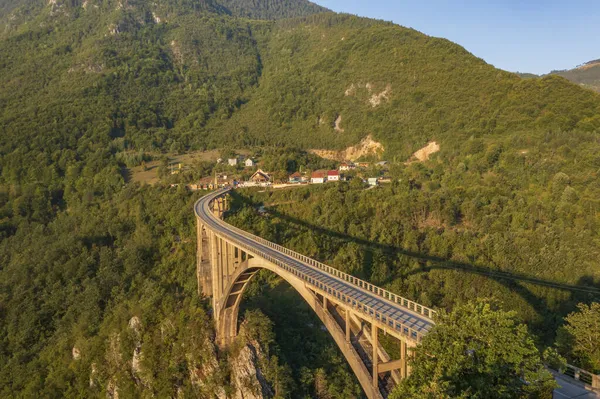 Djurdjevic Bridge Tara River Canyon Montenegro 공중에서 — 스톡 사진