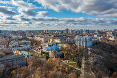 Kiev, Ukrayna şehir merkezinin hava görüntüsü.