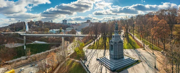 Vista Desde Parque Saint Vladimir Hill Sobre Arco Amistad Popular —  Fotos de Stock