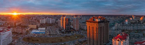 Sole Tramonto Illumina Uno Dei Quartieri Kiev Ucraina — Foto Stock