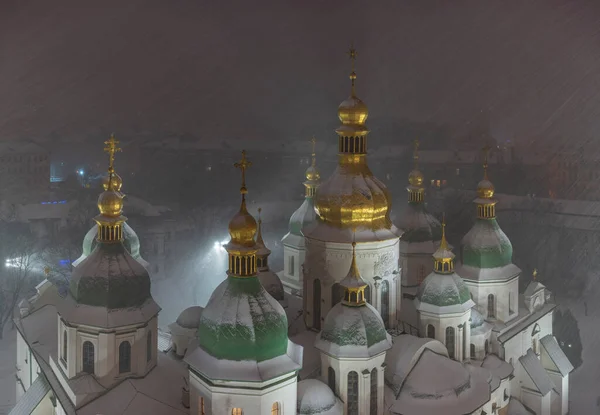 Widok Oświetloną Katedrę Zofii Podczas Burzy Śnieżnej Grudniu Przed Bożym — Zdjęcie stockowe