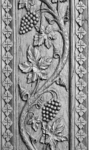 Ornamento in legno intagliato — Foto Stock