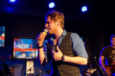 şarkıcı johannes oerding