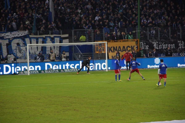 The player of the Hamburg Sport Club HSV are warming up — Stock Photo, Image