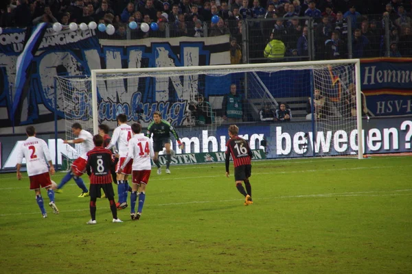 El partido de fútbol Hamburgo vs Frankfurt —  Fotos de Stock