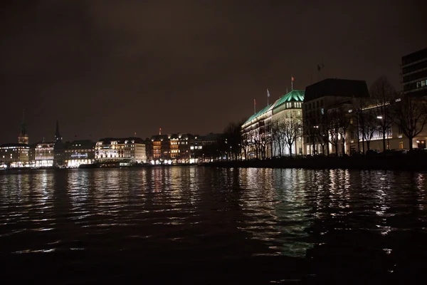 Jungfernstieg y Alster — Foto de Stock