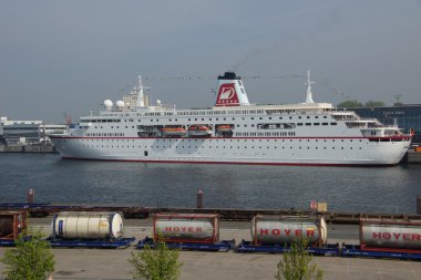 MS Deutschland