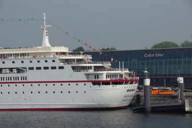 MS Deutschland