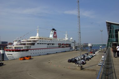 MS Deutschland