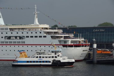 MS Deutschland