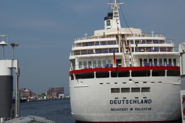 MS Deutschland