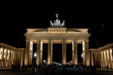 Brandenburg Kapısı