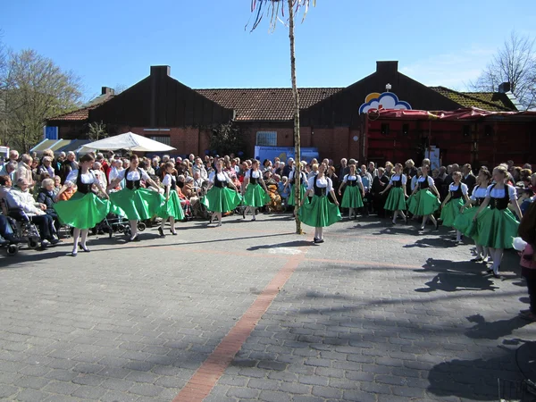 Danse autour du mât — Photo