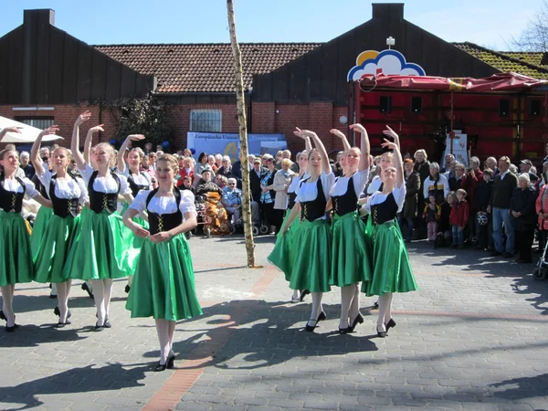 Danse autour du mât — Photo