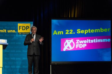 ünlü fdp politikacı ve milletvekili adayı wolfgang kubicki