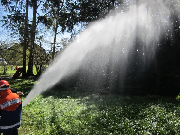 Spraying water — Stock Photo, Image