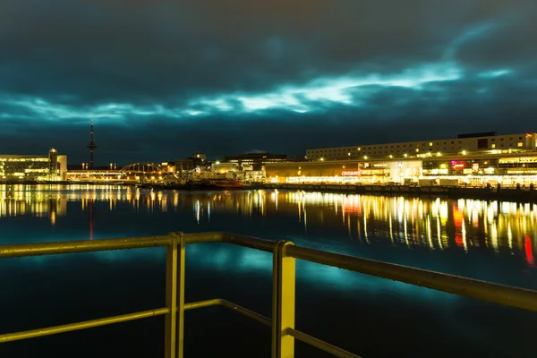 Kiel beleuchtete Skyline — Stockfoto