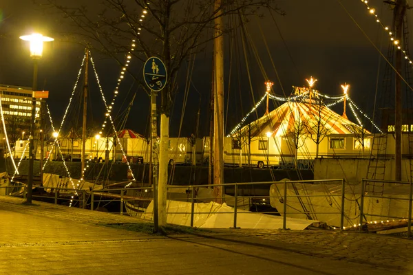 Oświetlone big top — Zdjęcie stockowe