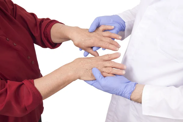 Mujer mayor con artritis reumatoide visita a un médico — Foto de Stock