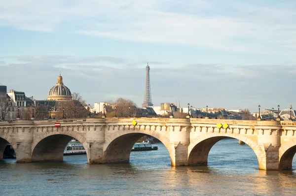 De pont neuf. Paris, Frankrijk. — Stockfoto