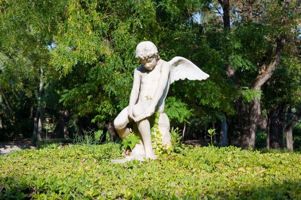 The figure of an angel nex to the Zappeion. Greece. — Stock Photo, Image