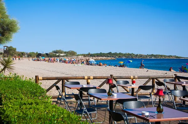 Typisch Grieks restaurant. — Stockfoto