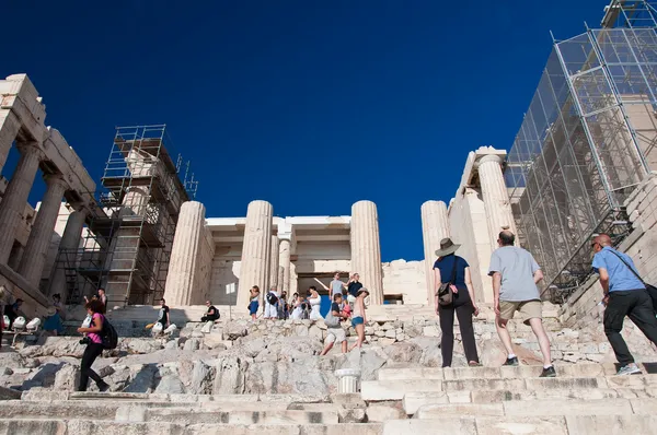 Detaljer om Propylaia på Akropolis i Athen. Athen, Hellas . – stockfoto