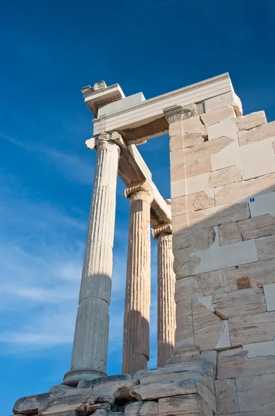 L'Eretteo sull'Acropoli di Atene in Grecia . — Foto Stock