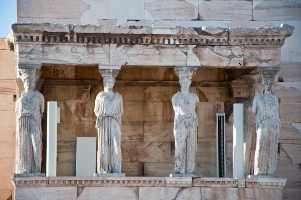 The Porch of the Caryatids on the Acropolis of Athens. — Stock Photo, Image