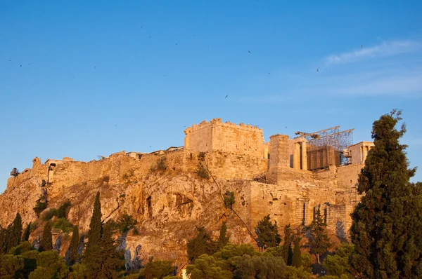 Акрополь Афин с холма Ареопага . — стоковое фото