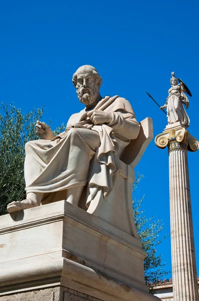 Het standbeeld van plato. Athens, Griekenland. — Stockfoto