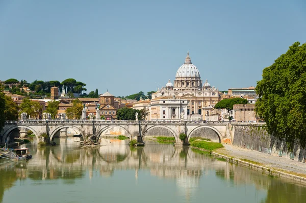 Petersbasilika in rom, italien. — Stockfoto