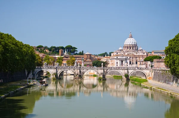 Petersbasilika in rom, italien. — Stockfoto