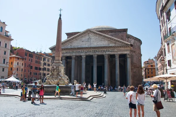 The Pantheon on August 6, 2013 in Rome, Italy. — Stock Photo, Image