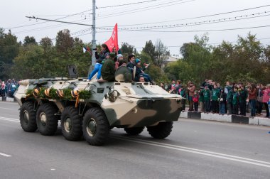Rusya-Eylül 17: geçit töreninde bryansk Eylül 17,2013. Bryansk idari Merkezi bryansk Oblastı, Rusya, 379 kilometre (235 mil) güneybatısında Moskova biridir.
