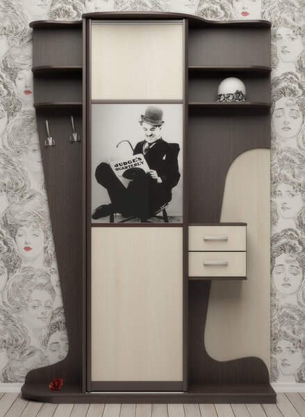 Чаплин-гардероб
