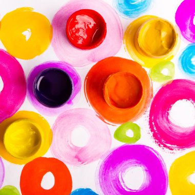 suluboya el, tasarım öğeleri için daire şekli boyalı. yapılan zorundayım